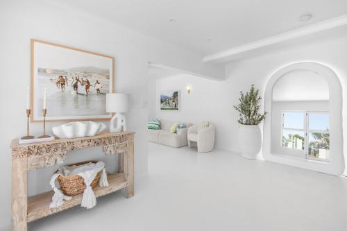 Φωτογραφία από το άλμπουμ του WhitsunStays - The Cyclades σε Eimeo