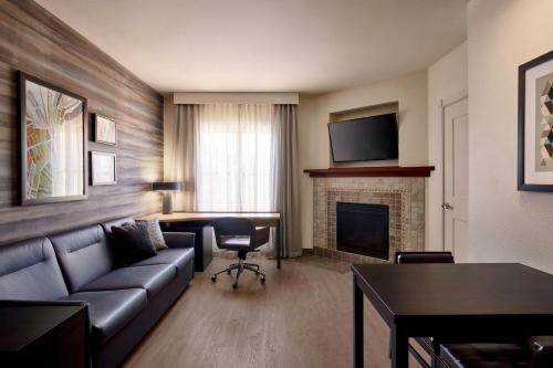 Μια τηλεόραση ή/και κέντρο ψυχαγωγίας στο Residence Inn Prescott