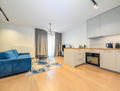 6th Floor Studio with the River View by BookingHost