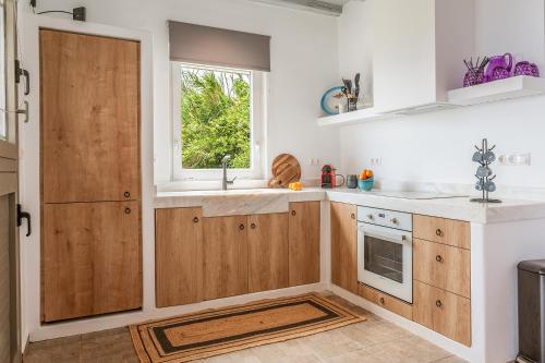 Dapur atau dapur kecil di Allegro Country House Tinos