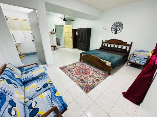 Postel nebo postele na pokoji v ubytování Bayan 10 Homestay, Ayer Keroh Guest House - 4bedrooms, 15minutes to town