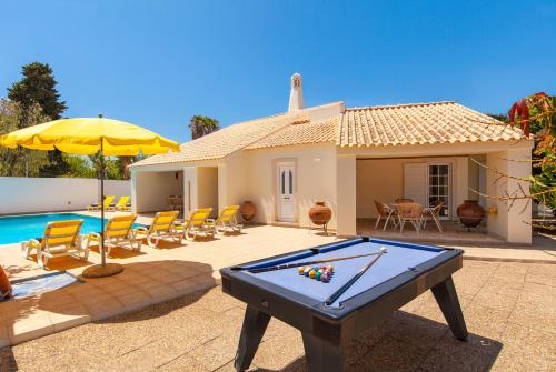 Villa Las Palmas - Moradia com piscina aquecível e BBQ - Albufeira