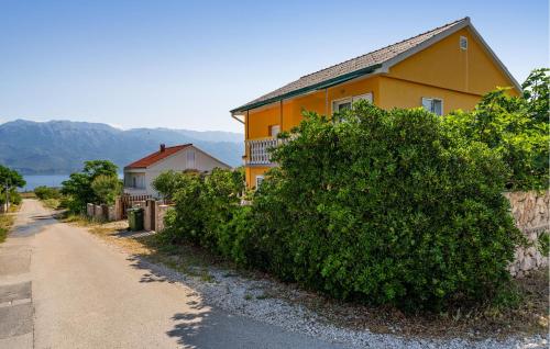 1 Bedroom Awesome Apartment In Razanac