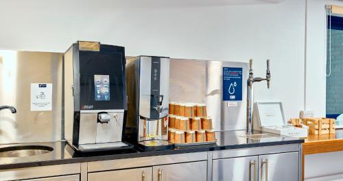 Holiday Inn Express London Stratford by IHG photo 41