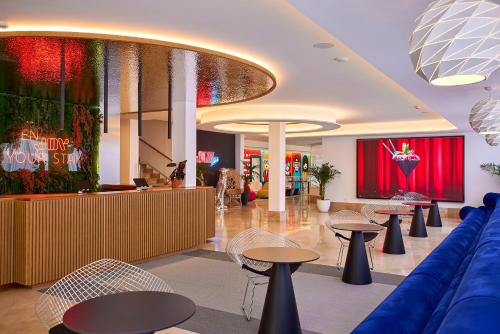 Χώρος καθιστικού στο Universal Hotel Neptuno - Adults Only