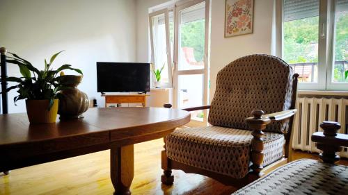 Μια τηλεόραση ή/και κέντρο ψυχαγωγίας στο Apartment at Leszego