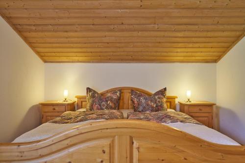 Postel nebo postele na pokoji v ubytování Gasthaus Schaupp