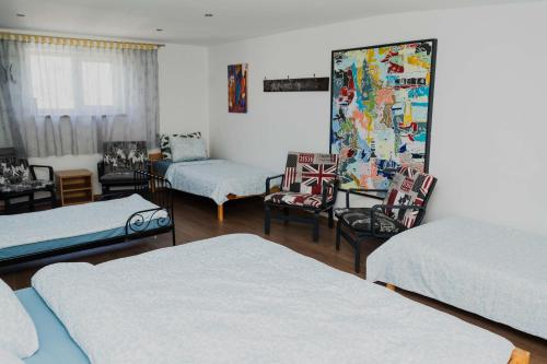 Katil atau katil-katil dalam bilik di Walteri guest house