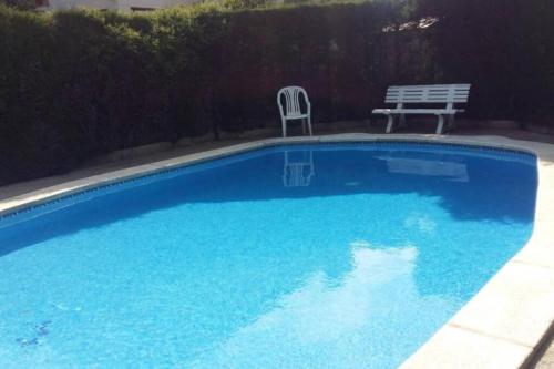 Casa adosada con piscina comunitaria Solo familias no grupos de jovenes