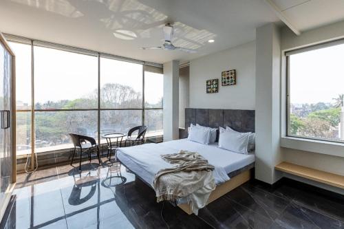 Posezení v ubytování Hotel O2 Sangli