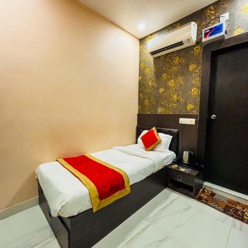 Ένα ή περισσότερα κρεβάτια σε δωμάτιο στο Hotel VK Inn