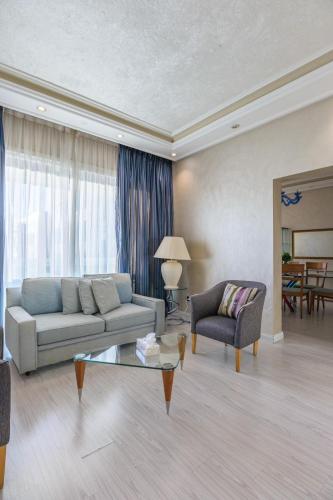 Гостиная зона в Lahoya Homes