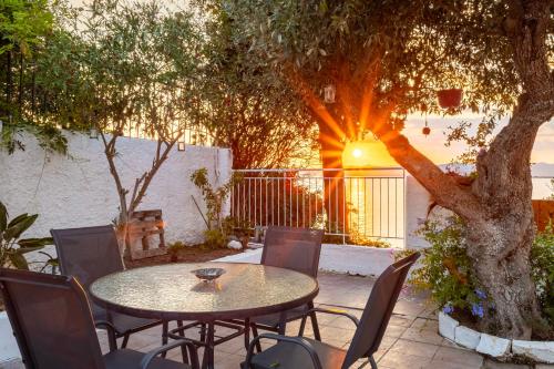 Μπαλκόνι ή βεράντα στο Endless Blue Seafront Retreat - Mikra Mantineia