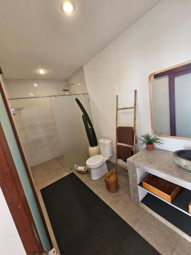 Ванная комната в Whanau Aha Seseh Villa 2