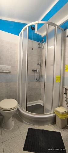 Bilik mandi di Complesso turistico Aurora - camere B&B