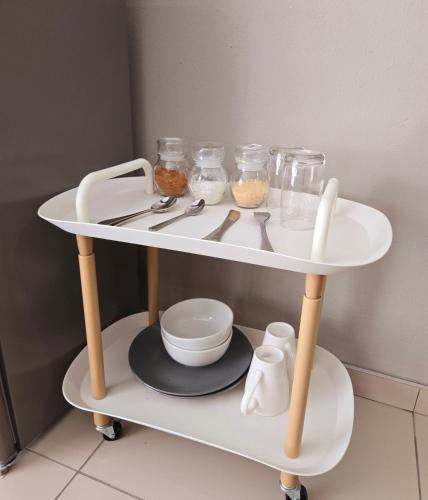 The Hide on Aston-Sandtonにあるコーヒーまたはお茶