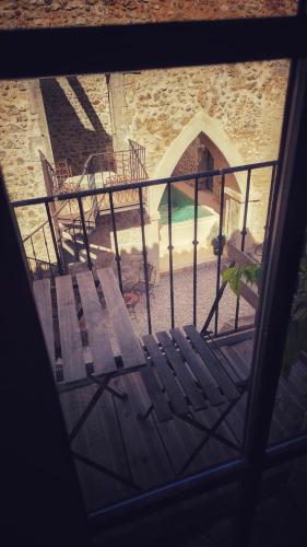 Balkoni atau teres di Moulin des Bergères