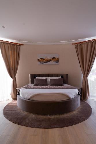 Postel nebo postele na pokoji v ubytování Hotel Palace Ukraine