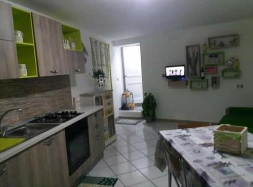 Kuchyň nebo kuchyňský kout v ubytování Alloggio uso turistico