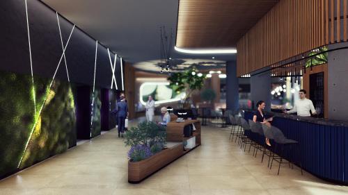 un restaurant avec des tables dans l'établissement Novotel Zagreb, à Zagreb