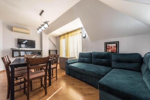 Ruang duduk di Fantasy Apartments Saint Constantine and Helena Resort