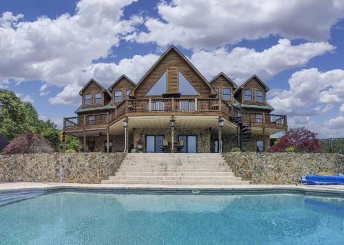 Πισίνα στο ή κοντά στο Shirley's Bed And Breakfast