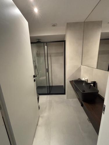HOZYHOME Soluzione a prezzo imbattibile vicino alla Bocconi