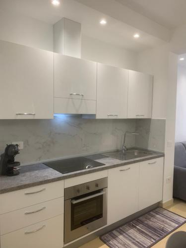 Cucina o angolo cottura di Appartamento centro Elpidio Blu