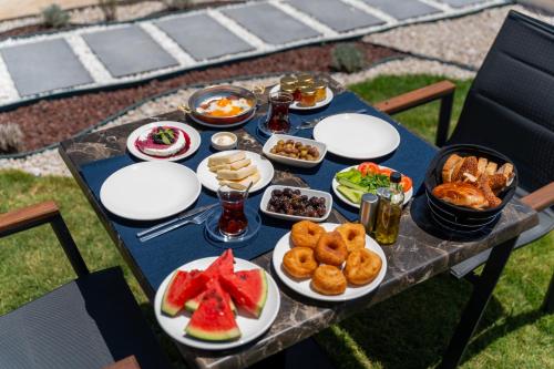 Mad i den private indkvartering eller i nærheden