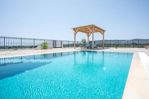 Πισίνα στο ή κοντά στο Villa Clara