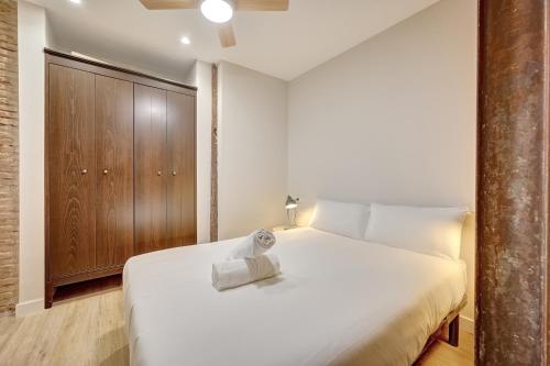 Apartamentos Esquina plaza del Mercado by Clabao