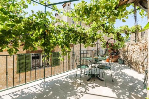 Un jardín fuera de Apt La Fontaine