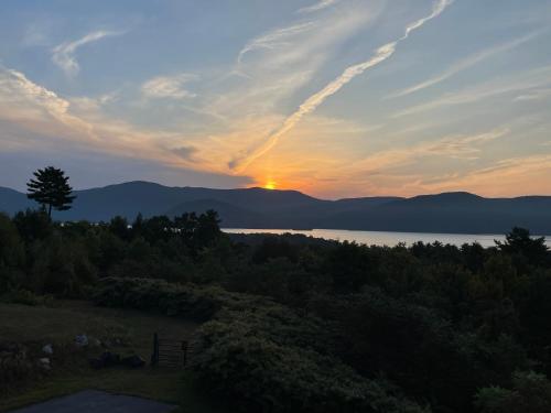 Gallery image of Million Dollar View in Bolton Landing