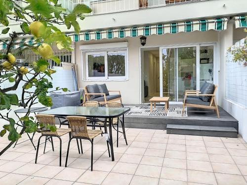 Appartement terrasse Cannes Suquet proche plage et centre