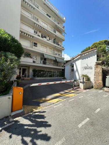 Appartement terrasse Cannes Suquet proche plage et centre