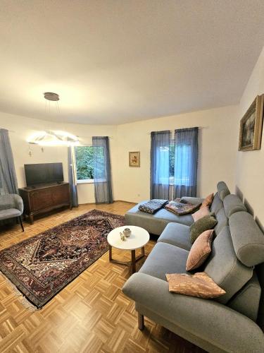 Posezení v ubytování Zentrales Apartment am Rosengarten in Bad Kissingen