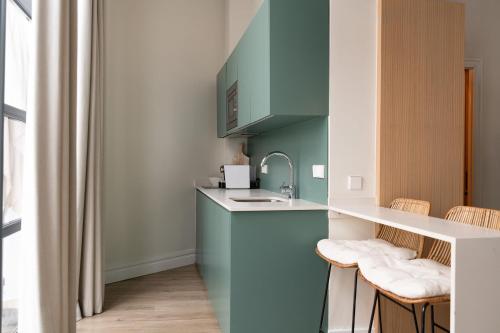 Honest Sevilla Apartments photo 37