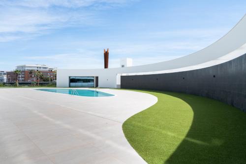 Lagos Luxury Poolside Apartment