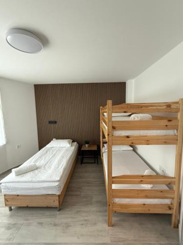 Letto o letti in una camera di Gorna Banya luxury apartments