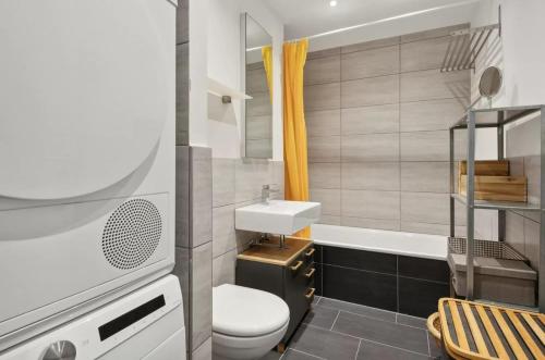 Un baño de BASELiving Apartment 5 - 2 grosse Balkone - Bahnhof SBB