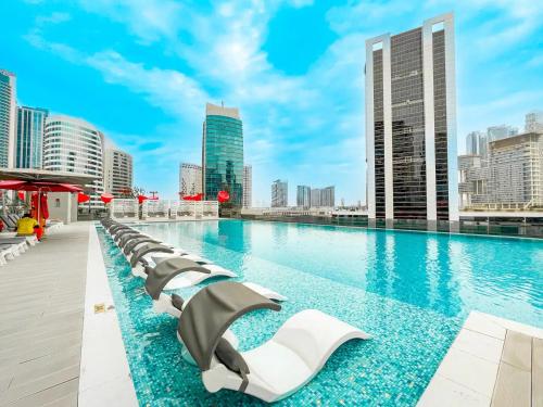 Luxury Escapes Modern Studio MAG 318