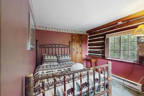 Ένα ή περισσότερα κρεβάτια σε δωμάτιο στο The Cabin House