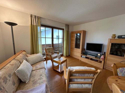 TV a/nebo společenská místnost v ubytování Ferienwohnung Cäcilia