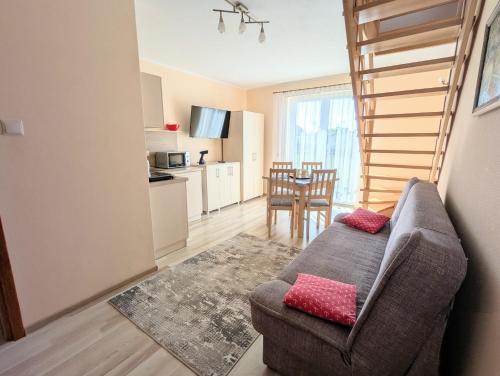 O bucătărie sau chicinetă la Apartament Laura