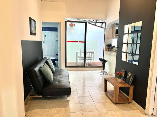 Χώρος καθιστικού στο Casa Tradicional Remodelada en Envigado con Patio