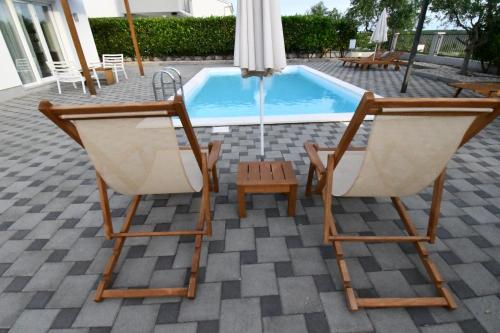 Kolam renang di atau dekat dengan Luxury Escape with Swimming Pool & Modern Design
