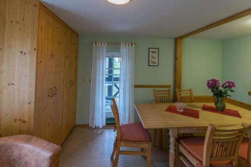 Gallery image of Ferienhaus Herta ein charmant, saniertes Einzeldenkmal im Elbsandsteingebirge -Nähe Bad Schandau in Rathmannsdorf