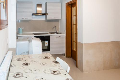 Η κουζίνα ή μικρή κουζίνα στο room with private bathroom Stella 1