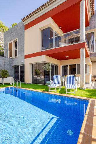 Villa Atlantic Blue - Piscina Privada Climatizada y Vistas al Mar