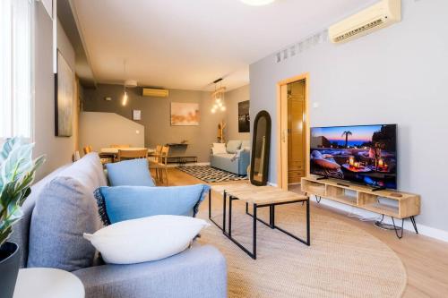 Ático Alfonso | Amplio Céntrico Renovado | 10 Pax